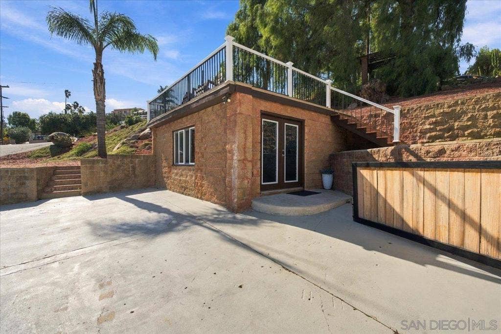 205 Highline Trail, El Cajon, CA 92021 205 Highline Trail, El Cajon, CA 92021
