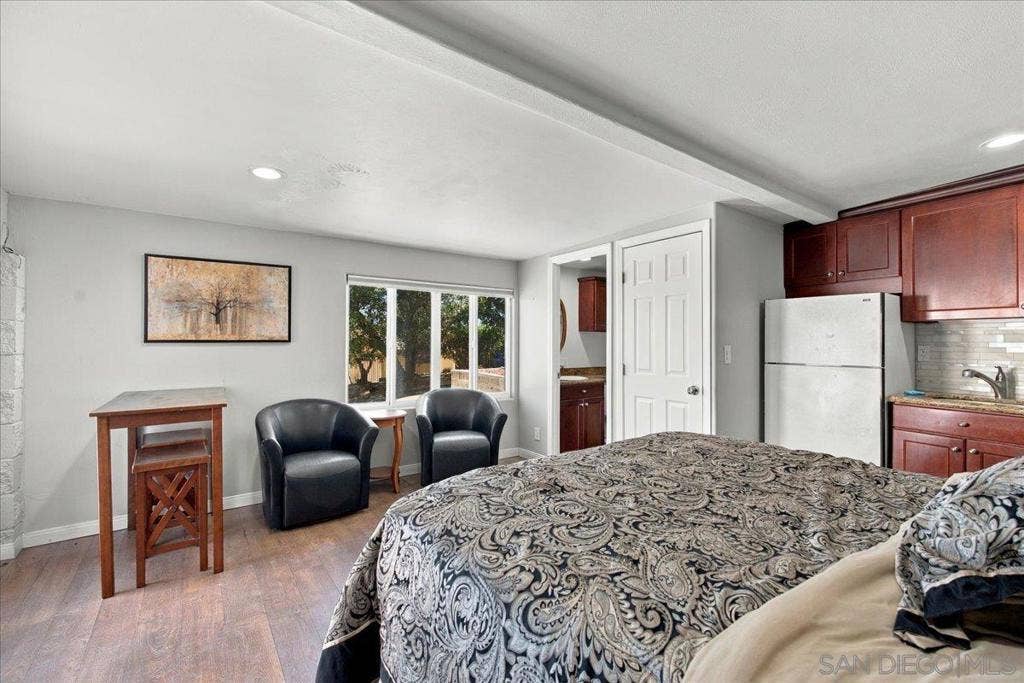 205 Highline Trail, El Cajon, CA 92021 205 Highline Trail, El Cajon, CA 92021