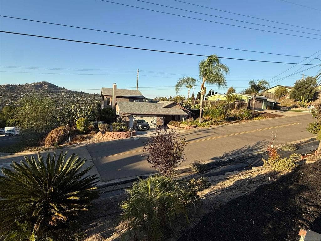 3347 So Granada, Spring Valley, CA 91977 3347 So Granada, Spring Valley, CA 91977