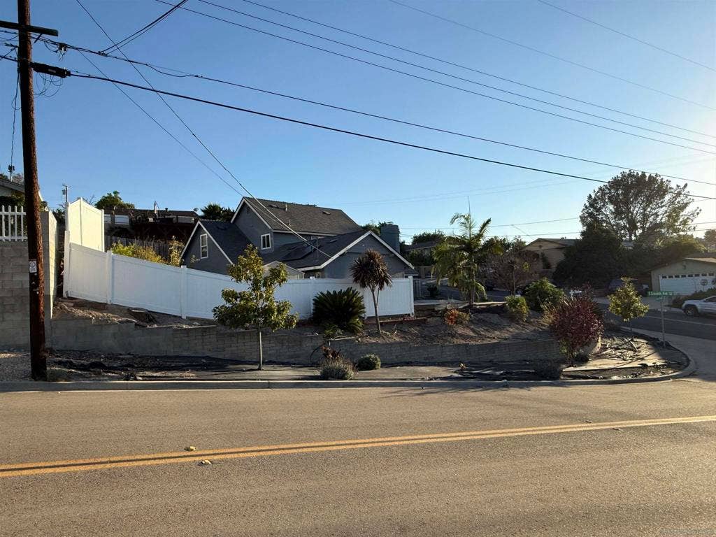 3347 So Granada, Spring Valley, CA 91977 3347 So Granada, Spring Valley, CA 91977