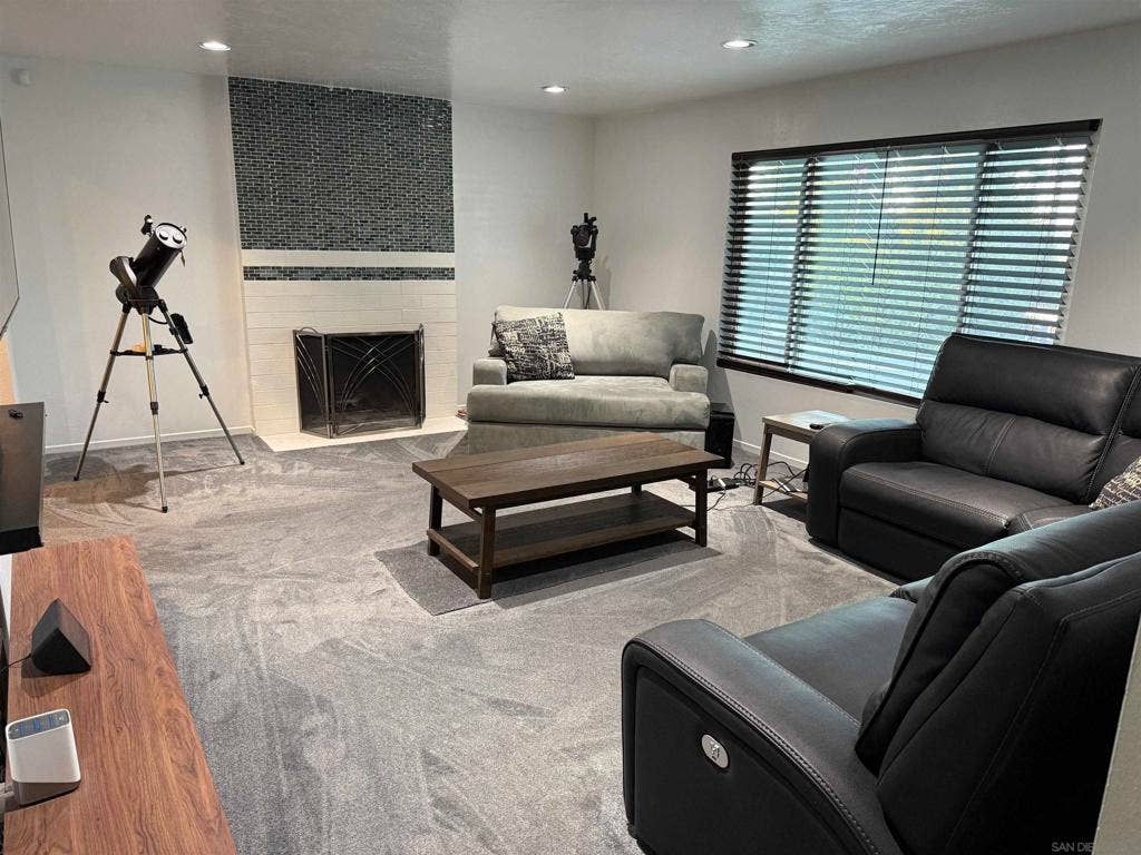 3347 So Granada, Spring Valley, CA 91977 3347 So Granada, Spring Valley, CA 91977
