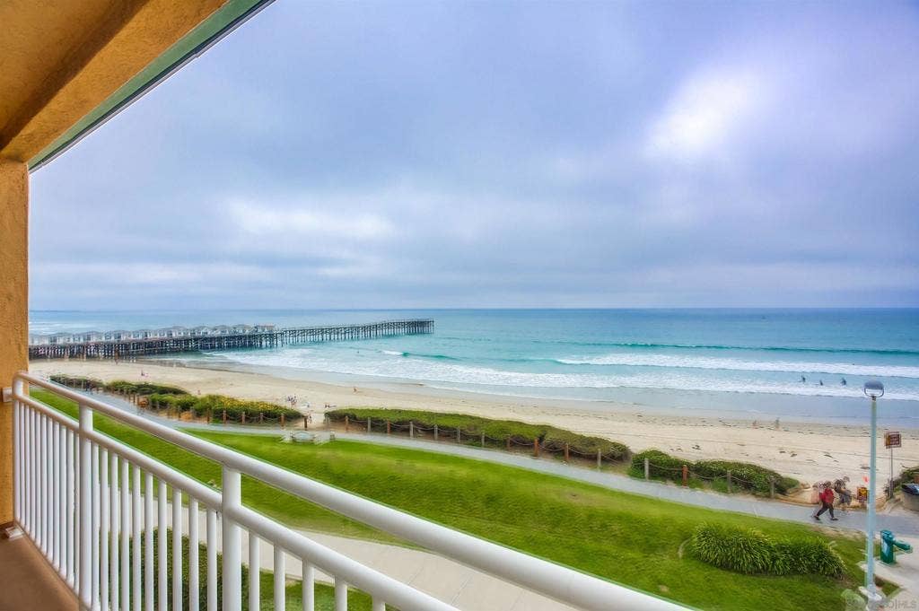 4627 Ocean Blvd, #402, San Diego, CA 92109 4627 Ocean Blvd, #402, San Diego, CA 92109