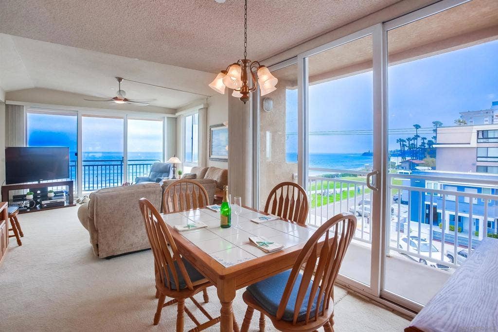 4627 Ocean Blvd, #402, San Diego, CA 92109 4627 Ocean Blvd, #402, San Diego, CA 92109