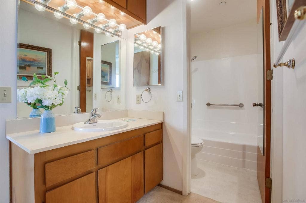4627 Ocean Blvd, #402, San Diego, CA 92109 4627 Ocean Blvd, #402, San Diego, CA 92109