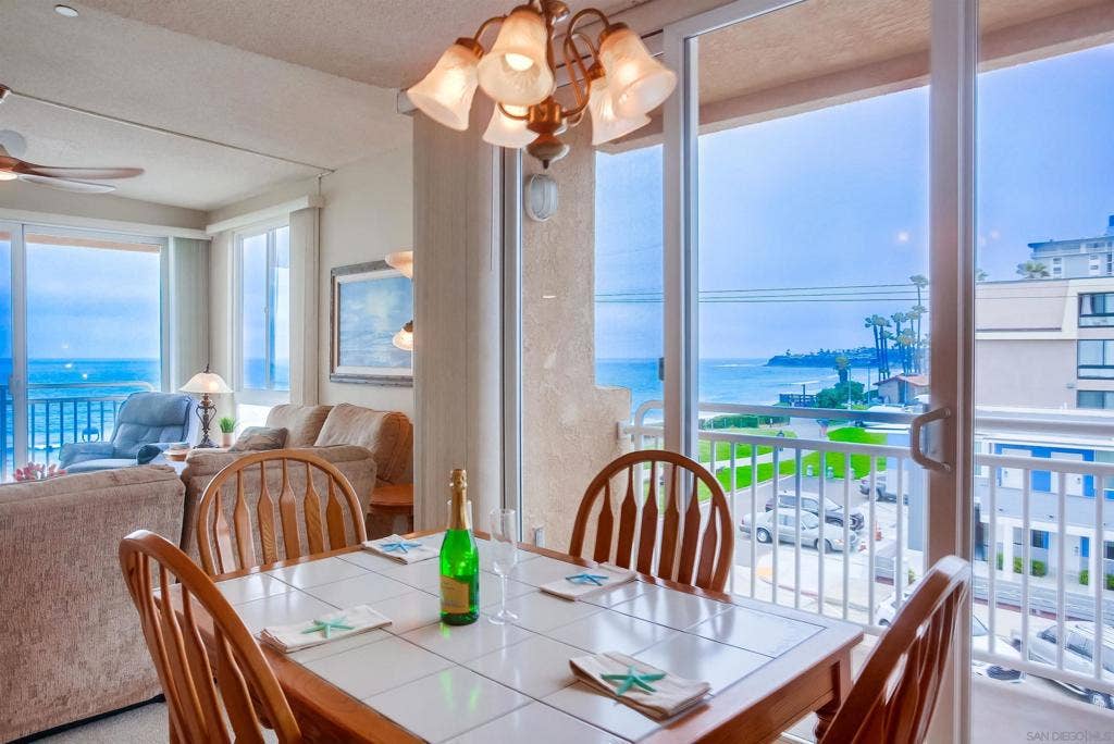 4627 Ocean Blvd, #402, San Diego, CA 92109 4627 Ocean Blvd, #402, San Diego, CA 92109