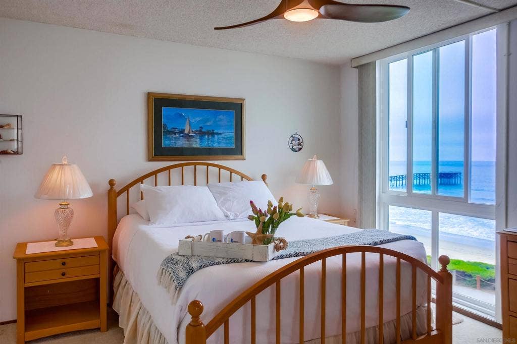 4627 Ocean Blvd, #402, San Diego, CA 92109 4627 Ocean Blvd, #402, San Diego, CA 92109