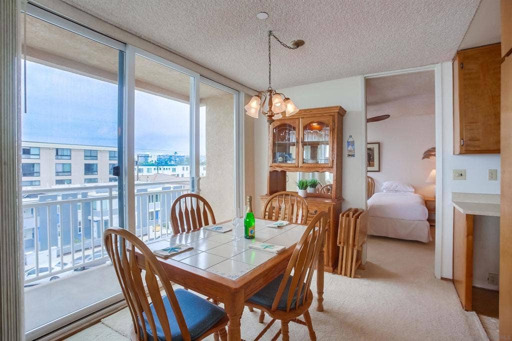 4627 Ocean Blvd, #402, San Diego, CA 92109 4627 Ocean Blvd, #402, San Diego, CA 92109