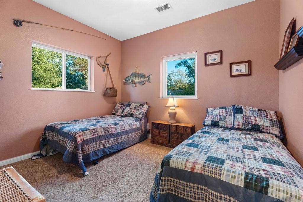 4103 Pine Hills Rd, Julian, CA 92036 4103 Pine Hills Rd, Julian, CA 92036