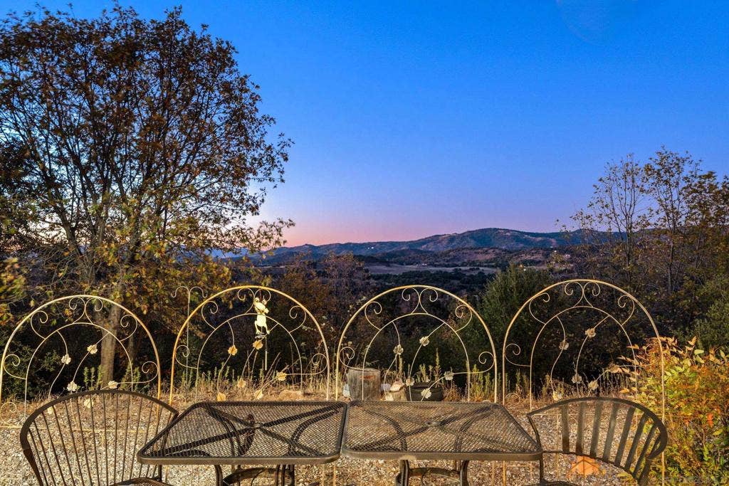 4103 Pine Hills Rd, Julian, CA 92036 4103 Pine Hills Rd, Julian, CA 92036