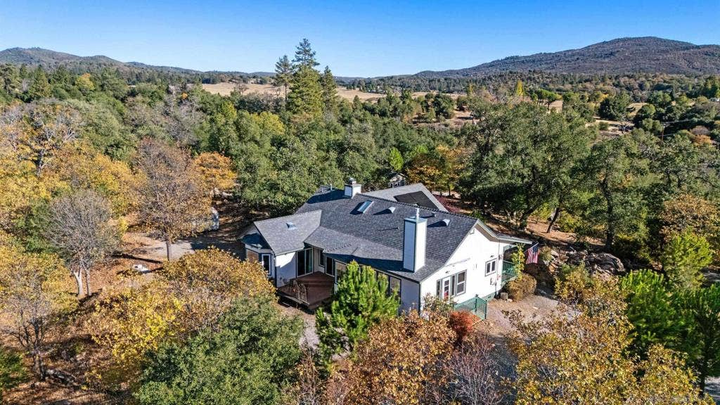 4103 Pine Hills Rd, Julian, CA 92036 4103 Pine Hills Rd, Julian, CA 92036