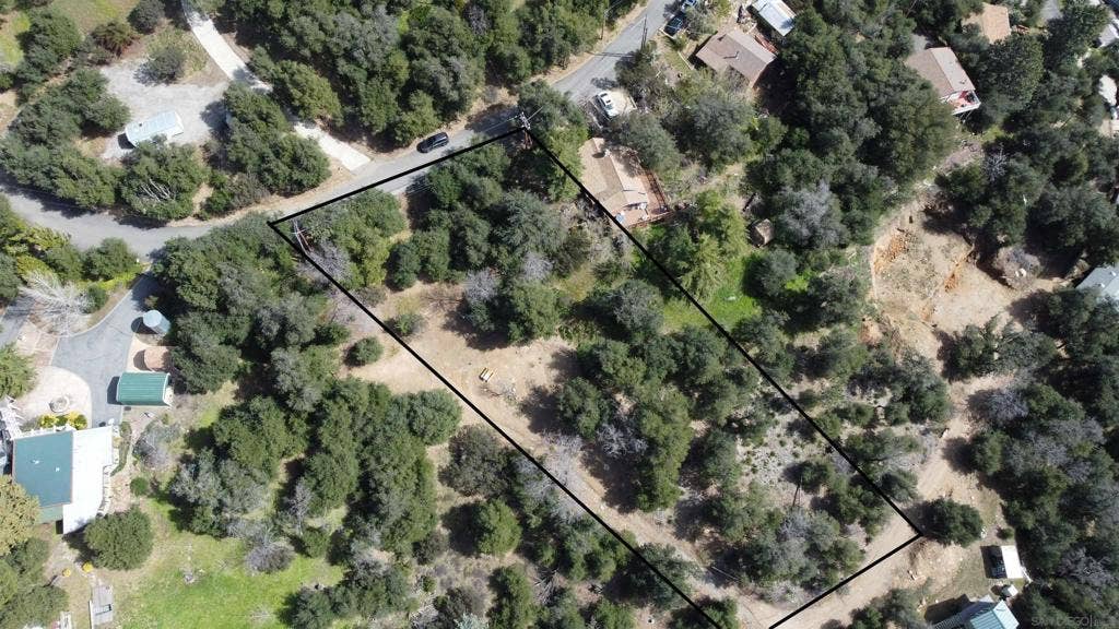 2716 Payson Dr, Julian, CA 92036 2716 Payson Dr, Julian, CA 92036