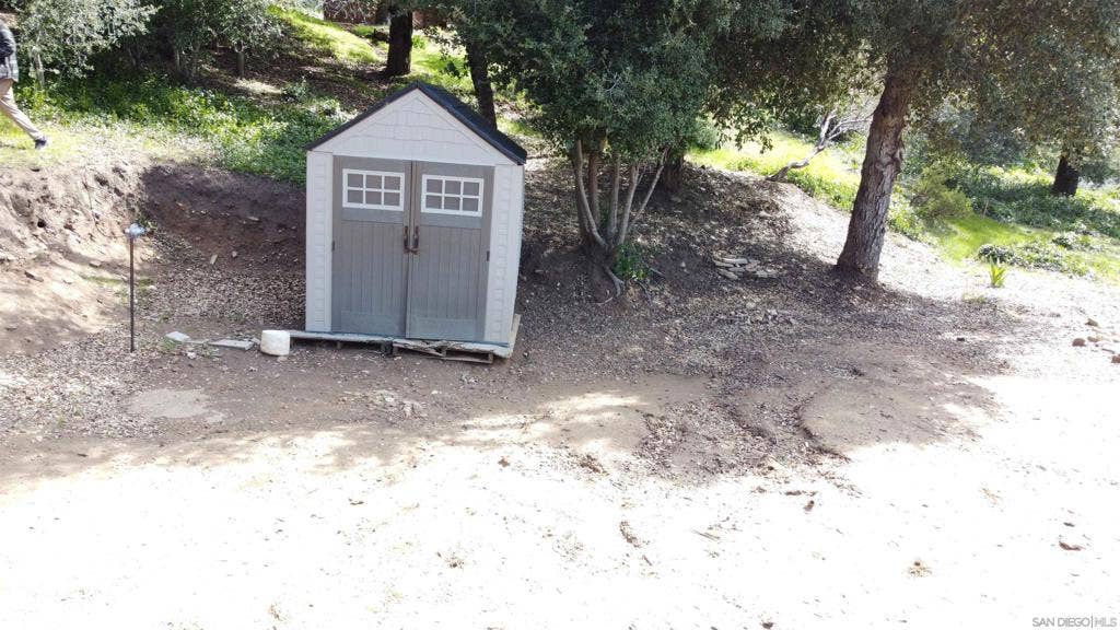 2716 Payson Dr, Julian, CA 92036 2716 Payson Dr, Julian, CA 92036