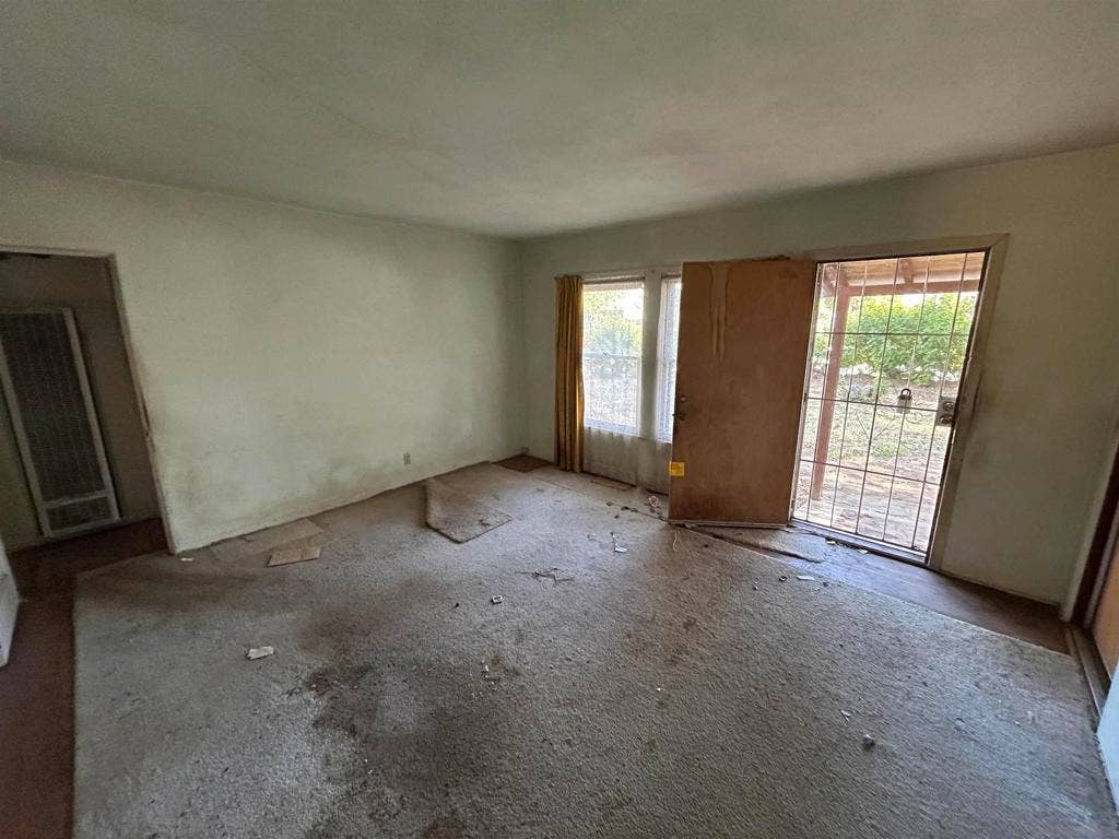 1119 S Juniper, Escondido, CA 92025 1119 S Juniper, Escondido, CA 92025