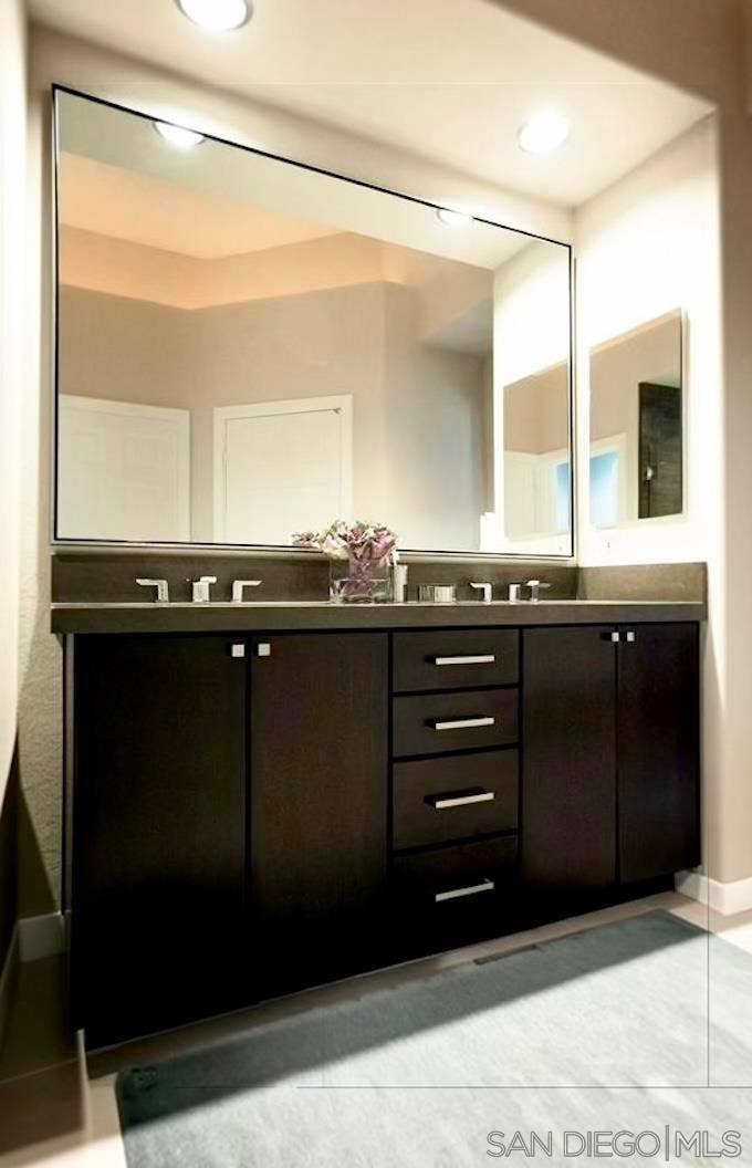 7275 Calabria Court, #66, San Diego, CA 92122 7275 Calabria Court, #66, San Diego, CA 92122
