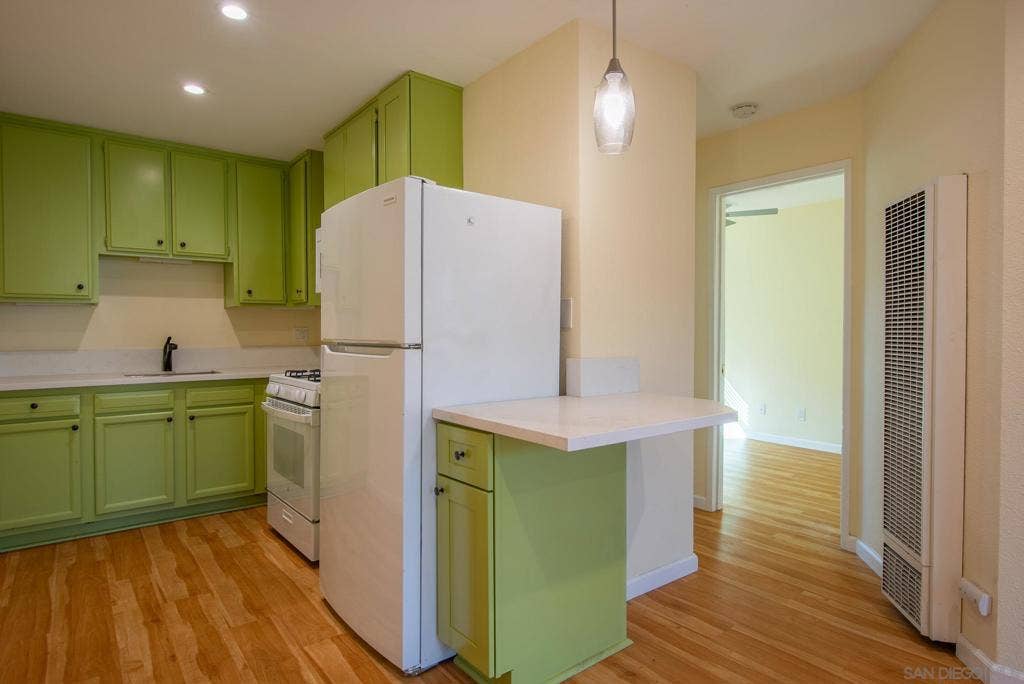 3086 Main St. #3, San Diego, CA 92113 3086 Main St. #3, San Diego, CA 92113