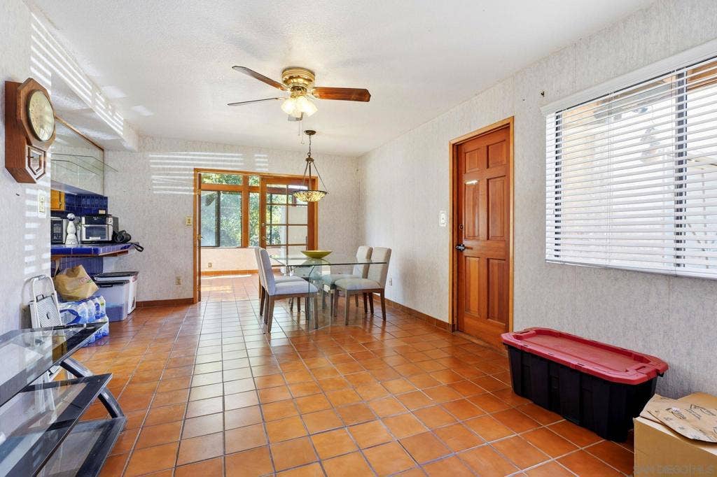 5747 Pray St, Bonita, CA 91902 5747 Pray St, Bonita, CA 91902