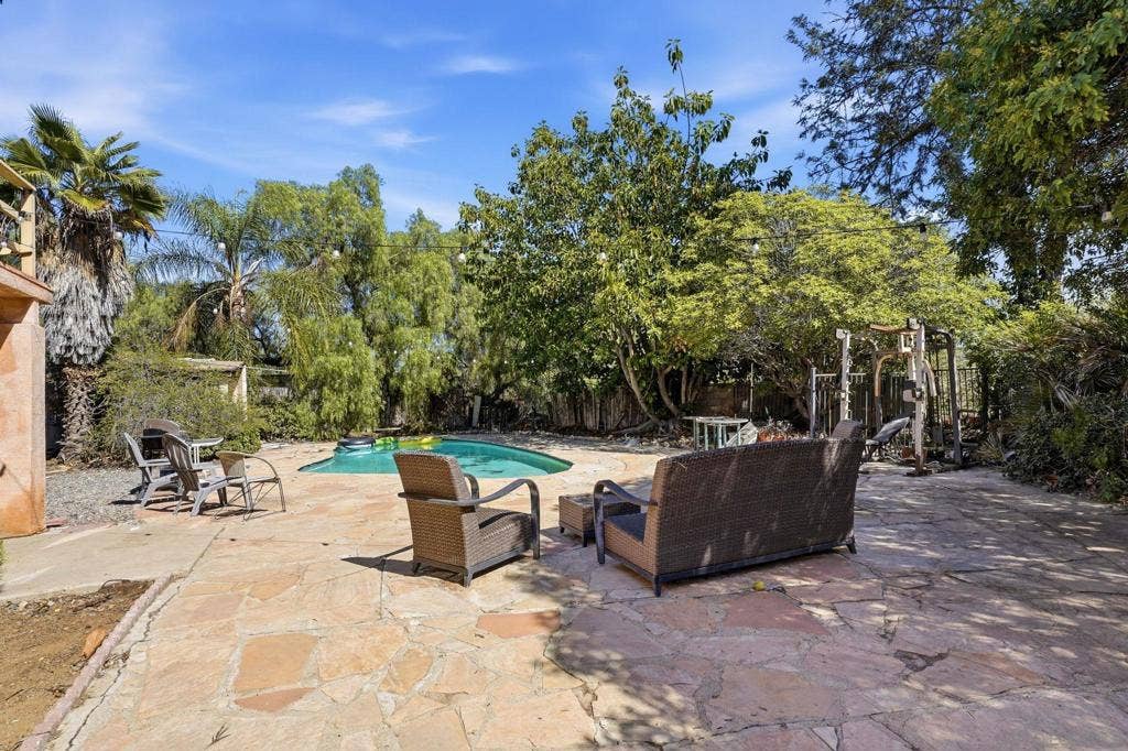 5747 Pray St, Bonita, CA 91902 5747 Pray St, Bonita, CA 91902