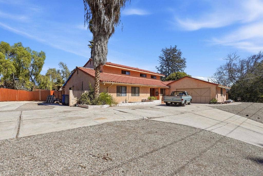5747 Pray St, Bonita, CA 91902 5747 Pray St, Bonita, CA 91902