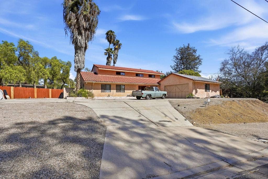 5747 Pray St, Bonita, CA 91902 5747 Pray St, Bonita, CA 91902
