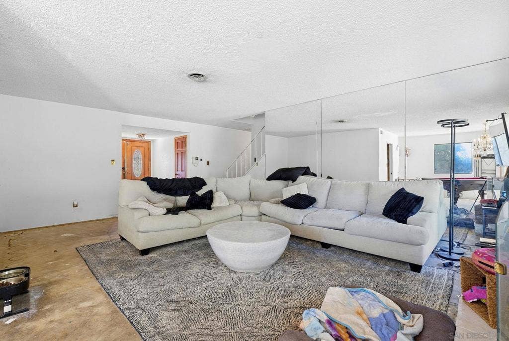 5747 Pray St, Bonita, CA 91902 5747 Pray St, Bonita, CA 91902