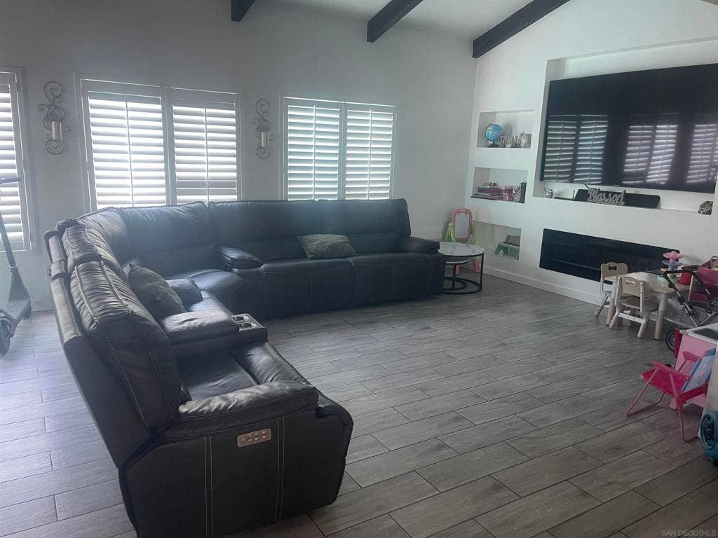 7242 Peter Pan Ave, San Diego, CA 92114