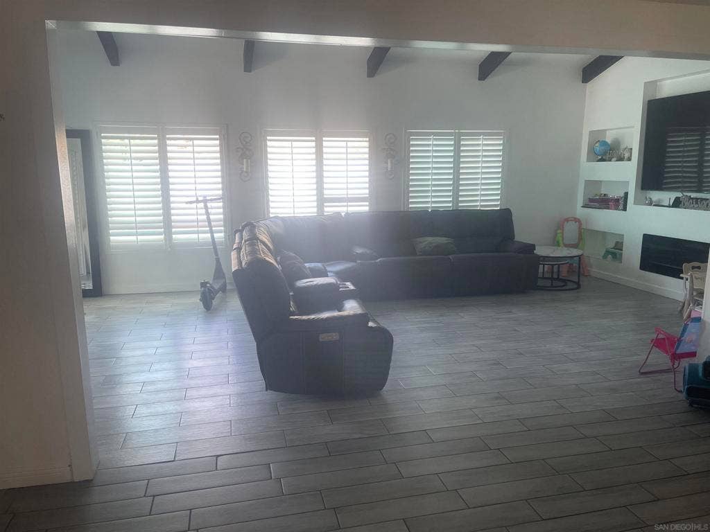 7242 Peter Pan Ave, San Diego, CA 92114