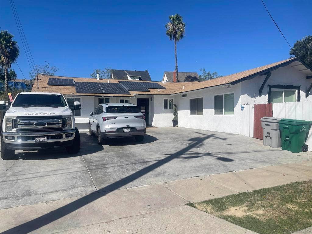7242 Peter Pan Ave, San Diego, CA 92114