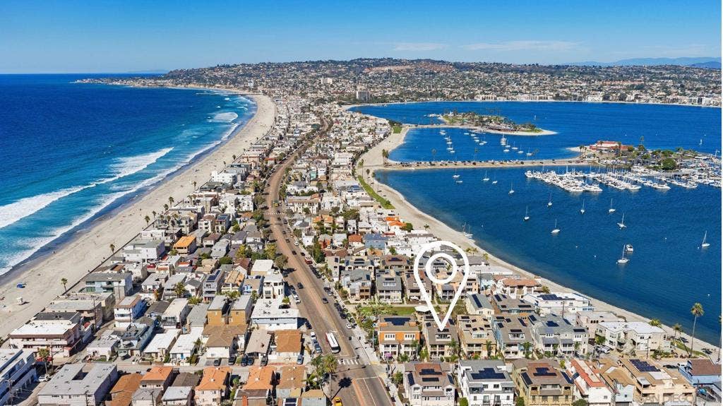 810 Santa Barbara Pl, San Diego, CA 92109 810 Santa Barbara Pl, San Diego, CA 92109