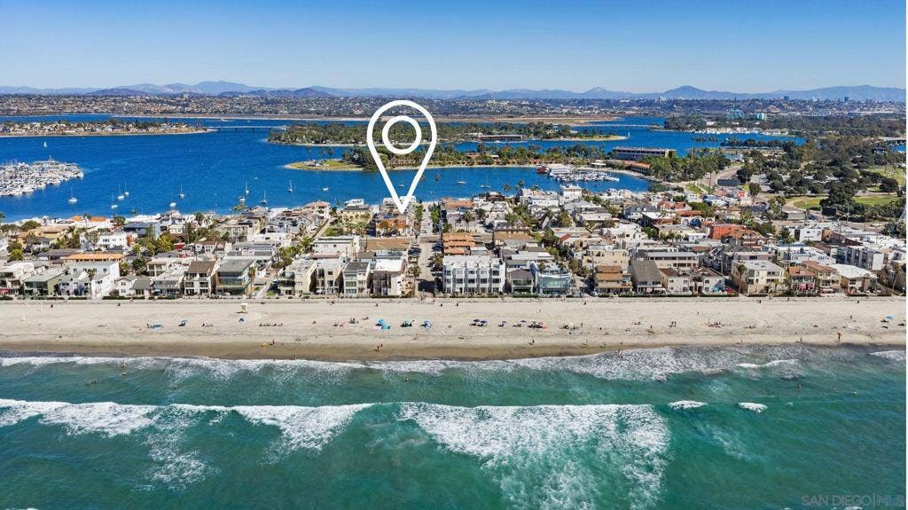 810 Santa Barbara Pl, San Diego, CA 92109 810 Santa Barbara Pl, San Diego, CA 92109