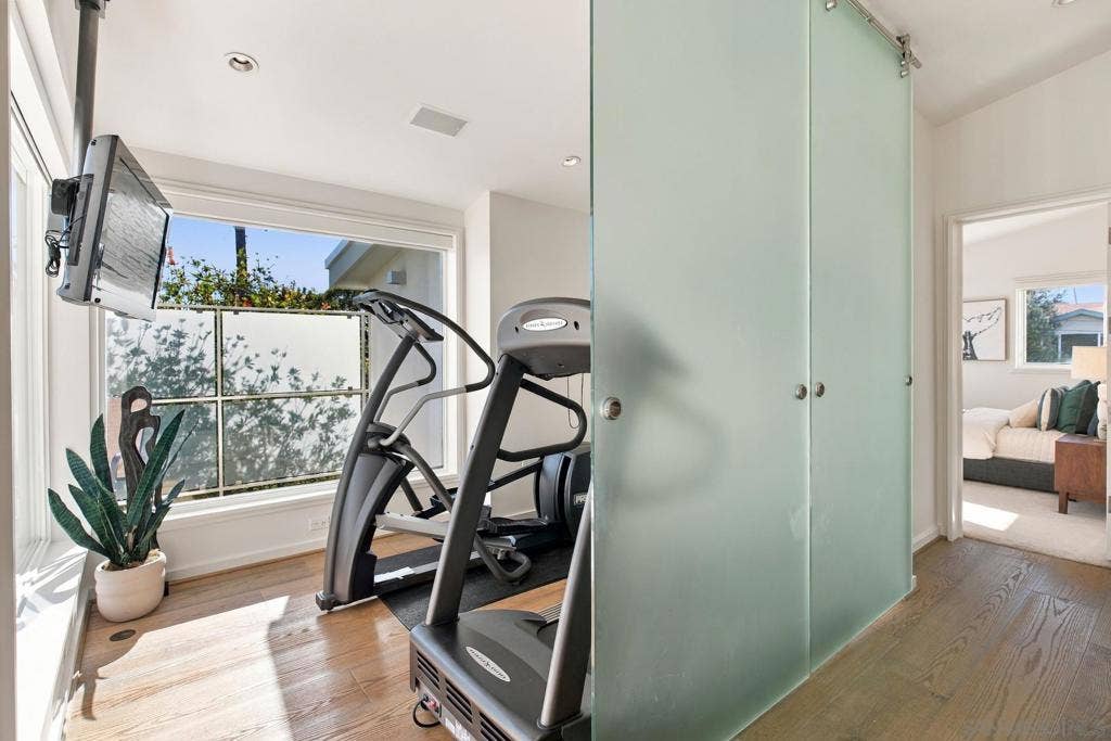 1528 Glorietta Blvd, Coronado, CA 92118 1528 Glorietta Blvd, Coronado, CA 92118
