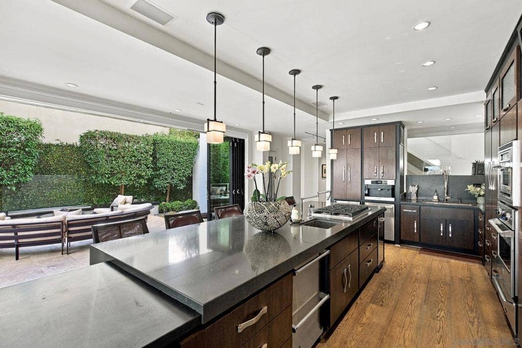 1528 Glorietta Blvd, Coronado, CA 92118 1528 Glorietta Blvd, Coronado, CA 92118