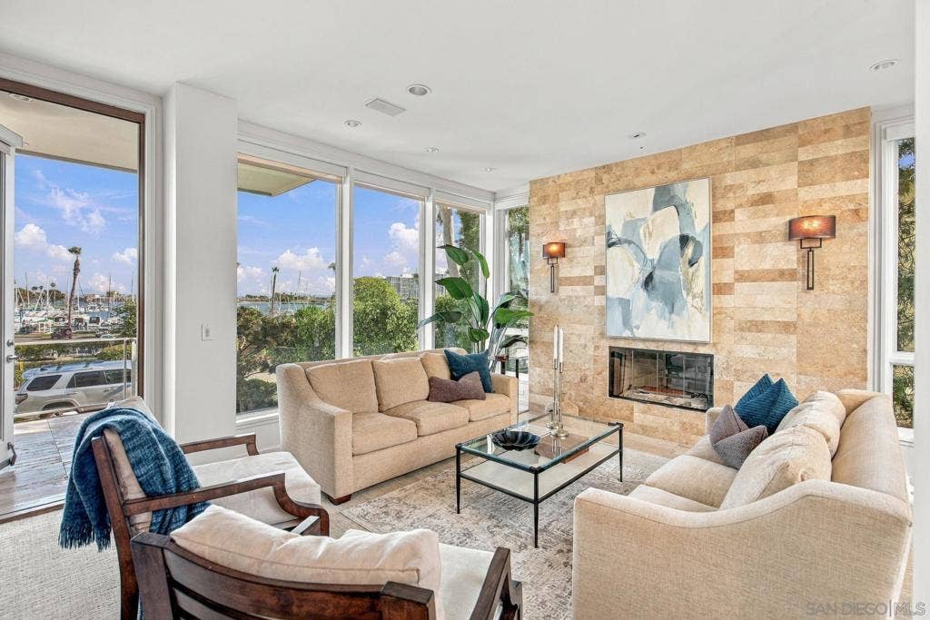 1528 Glorietta Blvd, Coronado, CA 92118 1528 Glorietta Blvd, Coronado, CA 92118