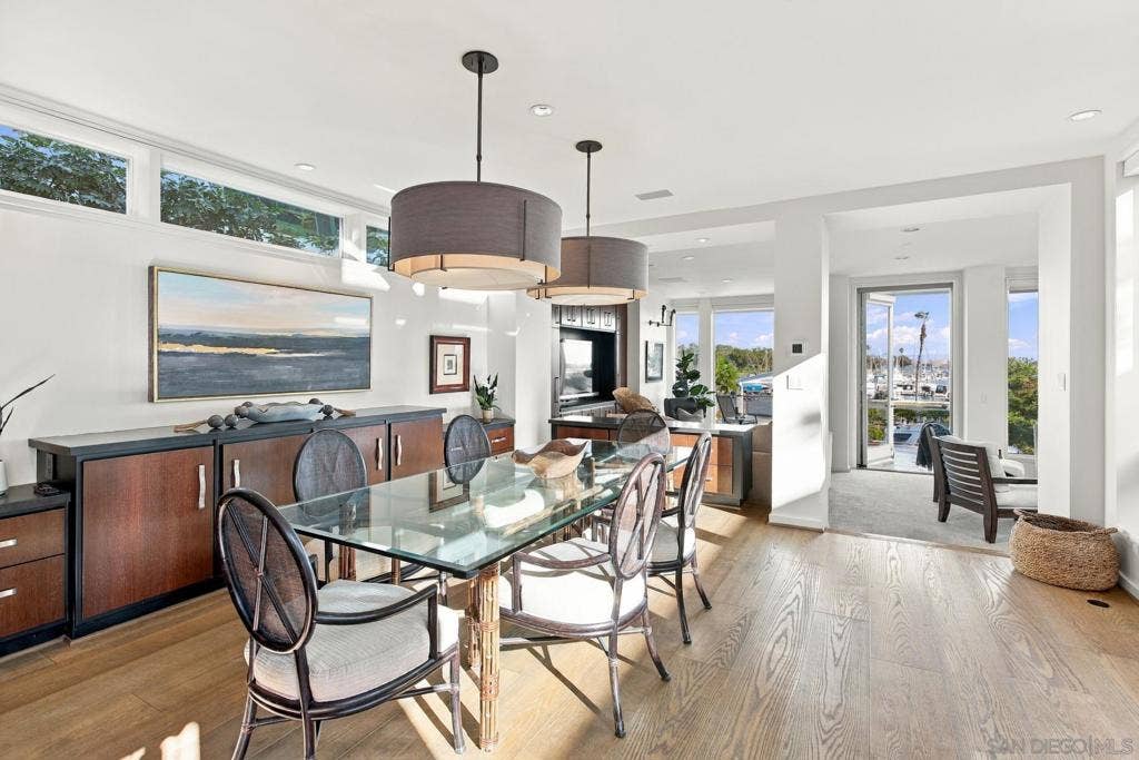 1528 Glorietta Blvd, Coronado, CA 92118 1528 Glorietta Blvd, Coronado, CA 92118