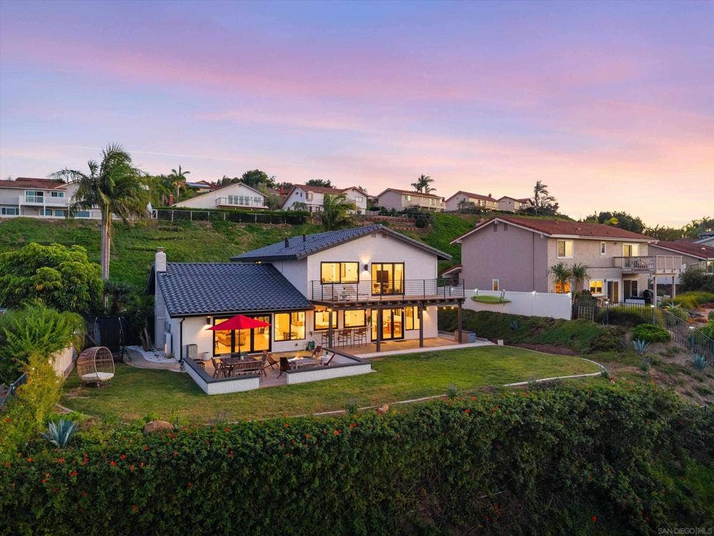 627 Santa Rosita, Solana Beach, CA 92075