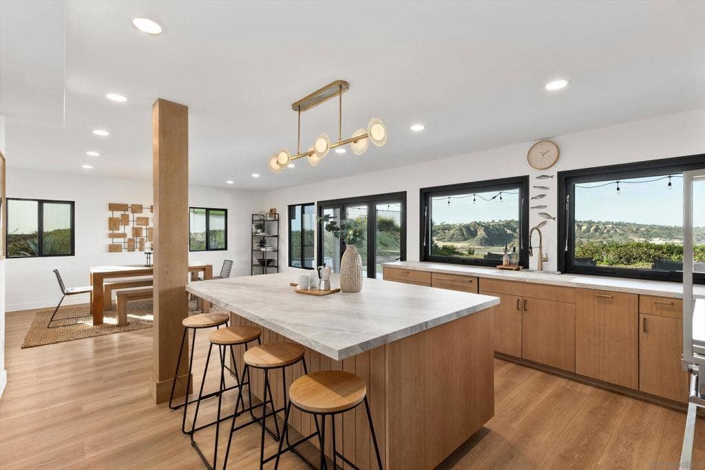627 Santa Rosita, Solana Beach, CA 92075