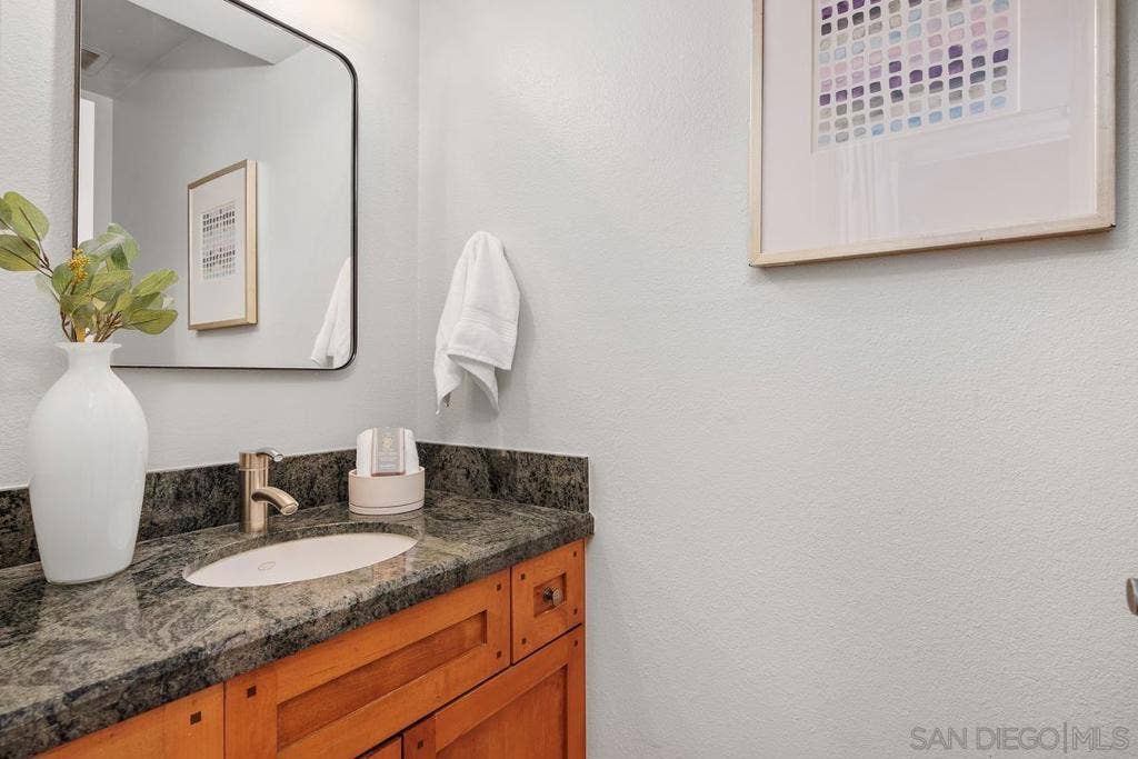 2747 Caminito Cedros, Del Mar, CA 92014 2747 Caminito Cedros, Del Mar, CA 92014