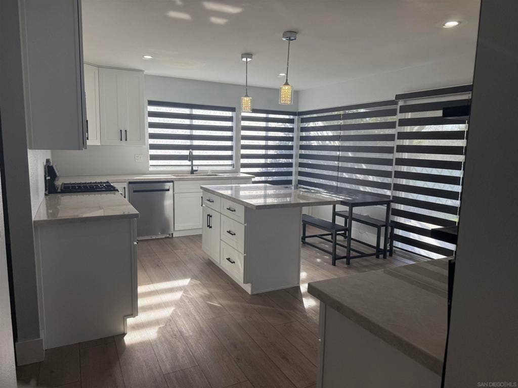 928 Angelus Ave, San Diego, CA 92114