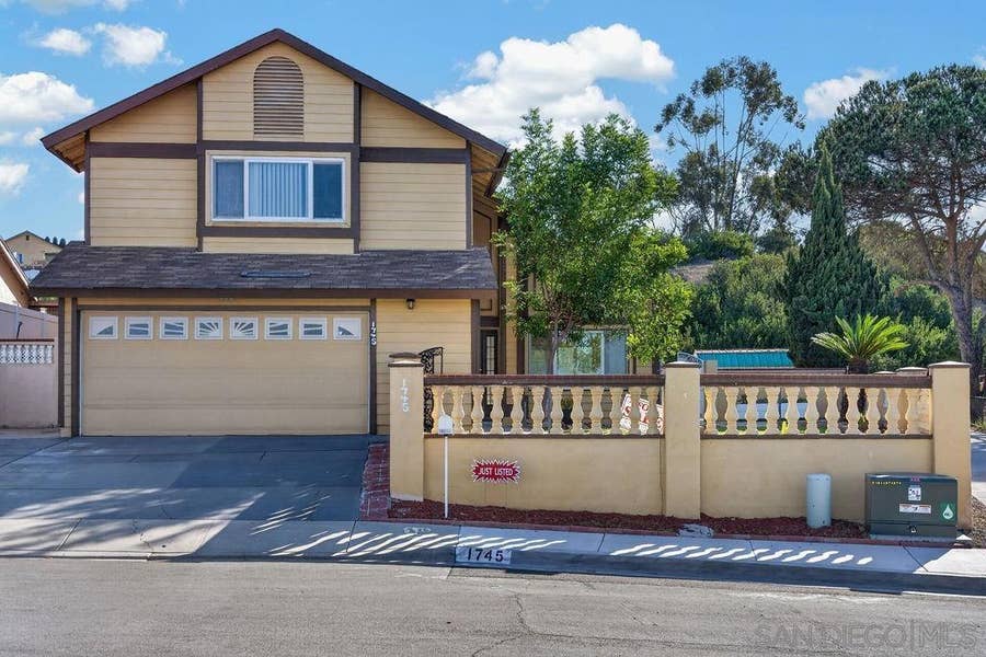 Property photo for 1745 Plaza Crest Ridge Rd, San Diego, CA