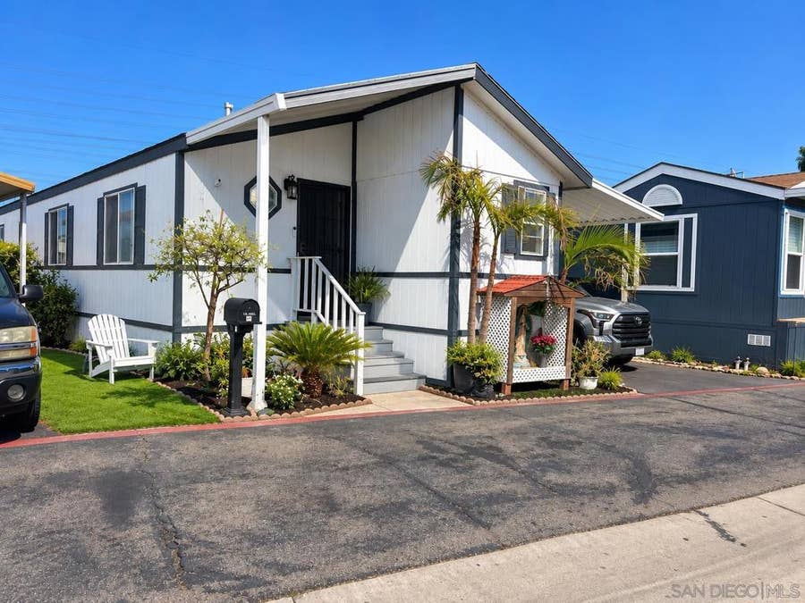 Property photo for 17705 S. Western Ave 41, Gardena, CA