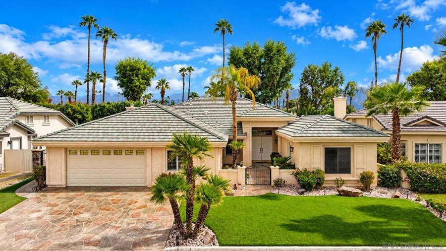Property photo for 54 Sutton PL E, Palm Desert, CA