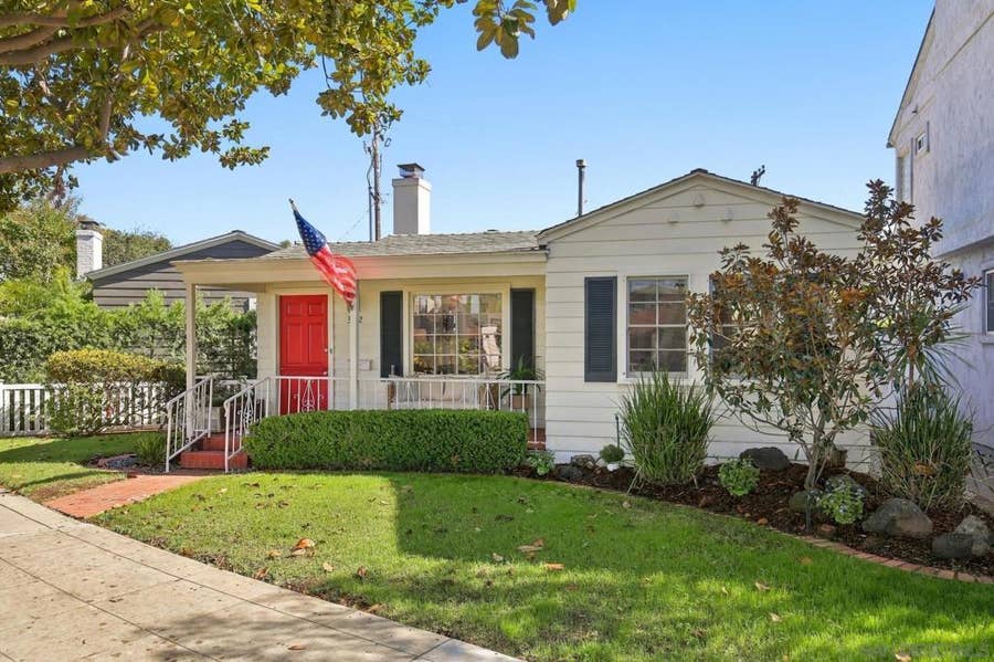 Property photo for 332 Glorietta Pl, Coronado, CA