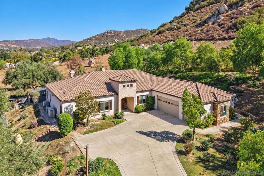 Property photo for 1485 Santa Fe Hills, Ramona, CA