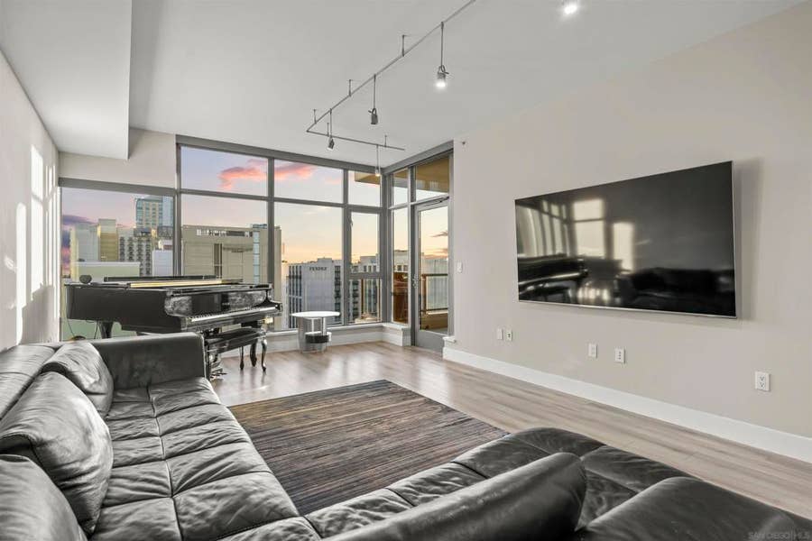 Property photo for San Diego, CA