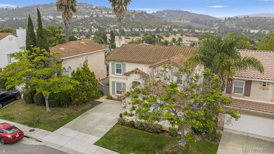 Property photo for 6021 Paseo Carreta, Carlsbad, CA
