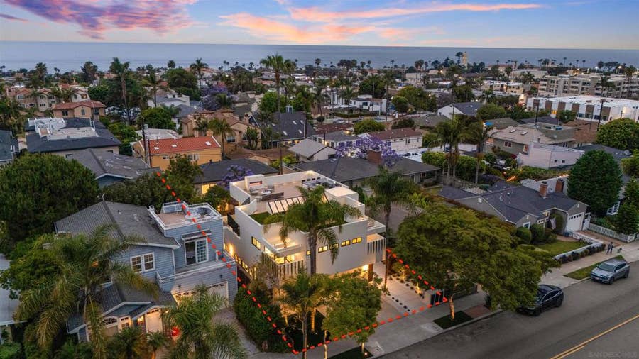 Property photo for 7372 Fay Ave, La Jolla, CA