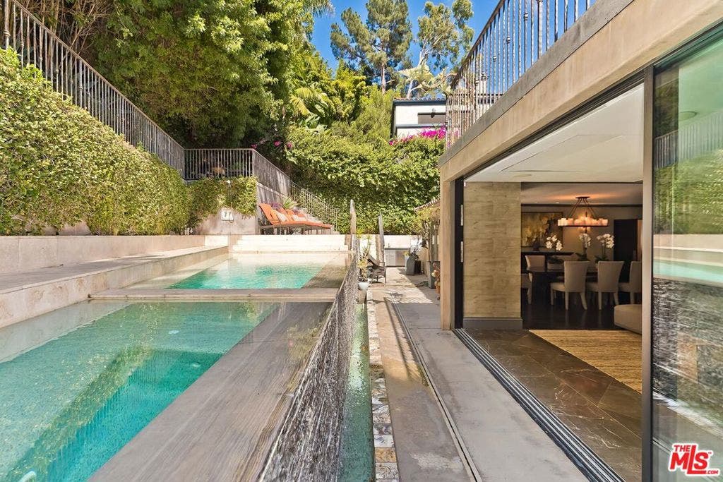 3300 N Knoll Drive, Los Angeles, CA 90068 3300 N Knoll Drive, Los Angeles, CA 90068