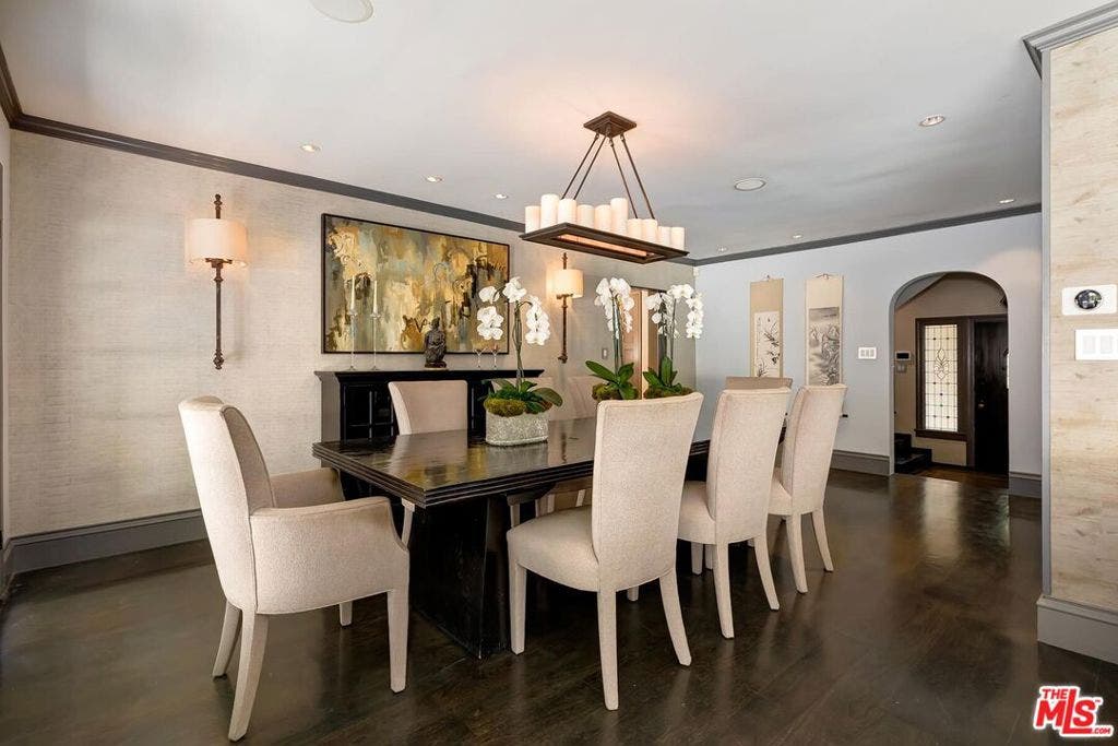 3300 N Knoll Drive, Los Angeles, CA 90068 3300 N Knoll Drive, Los Angeles, CA 90068