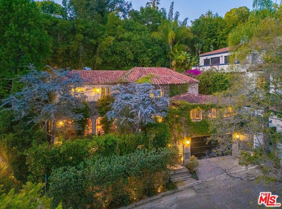 3300 N Knoll Drive, Los Angeles, CA 90068 3300 N Knoll Drive, Los Angeles, CA 90068
