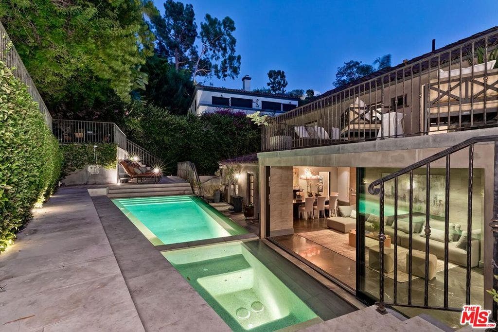 3300 N Knoll Drive, Los Angeles, CA 90068 3300 N Knoll Drive, Los Angeles, CA 90068