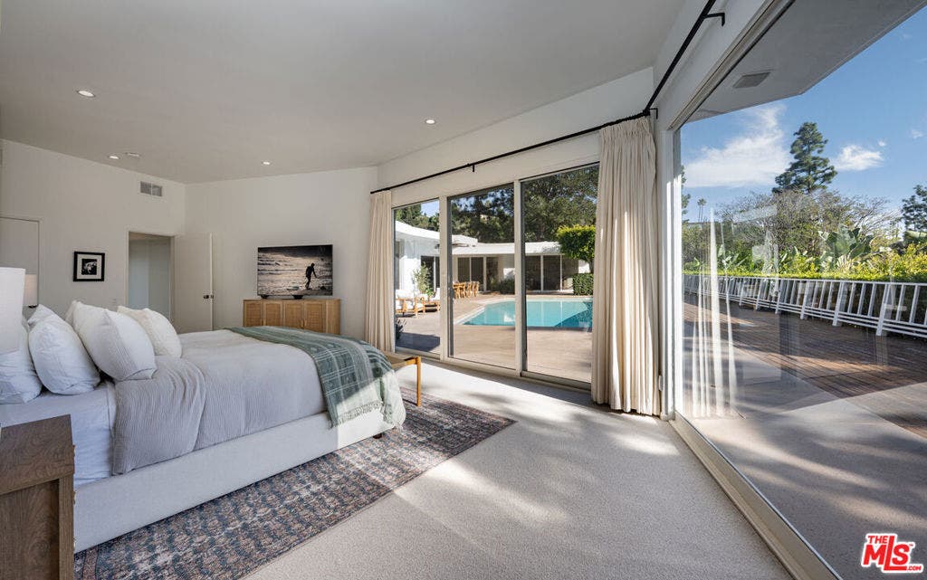 1121 Loma Vista Drive, Beverly Hills, CA 90210 1121 Loma Vista Drive, Beverly Hills, CA 90210